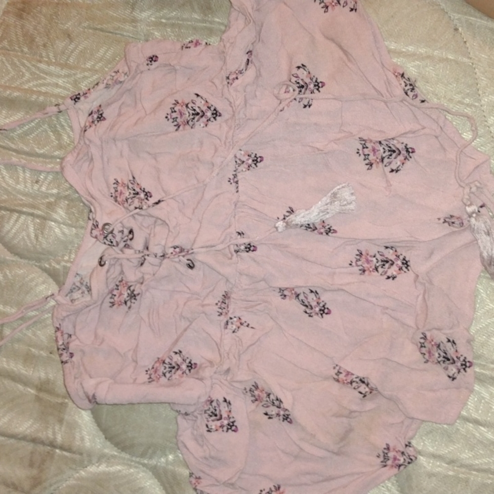 La hearts crop top